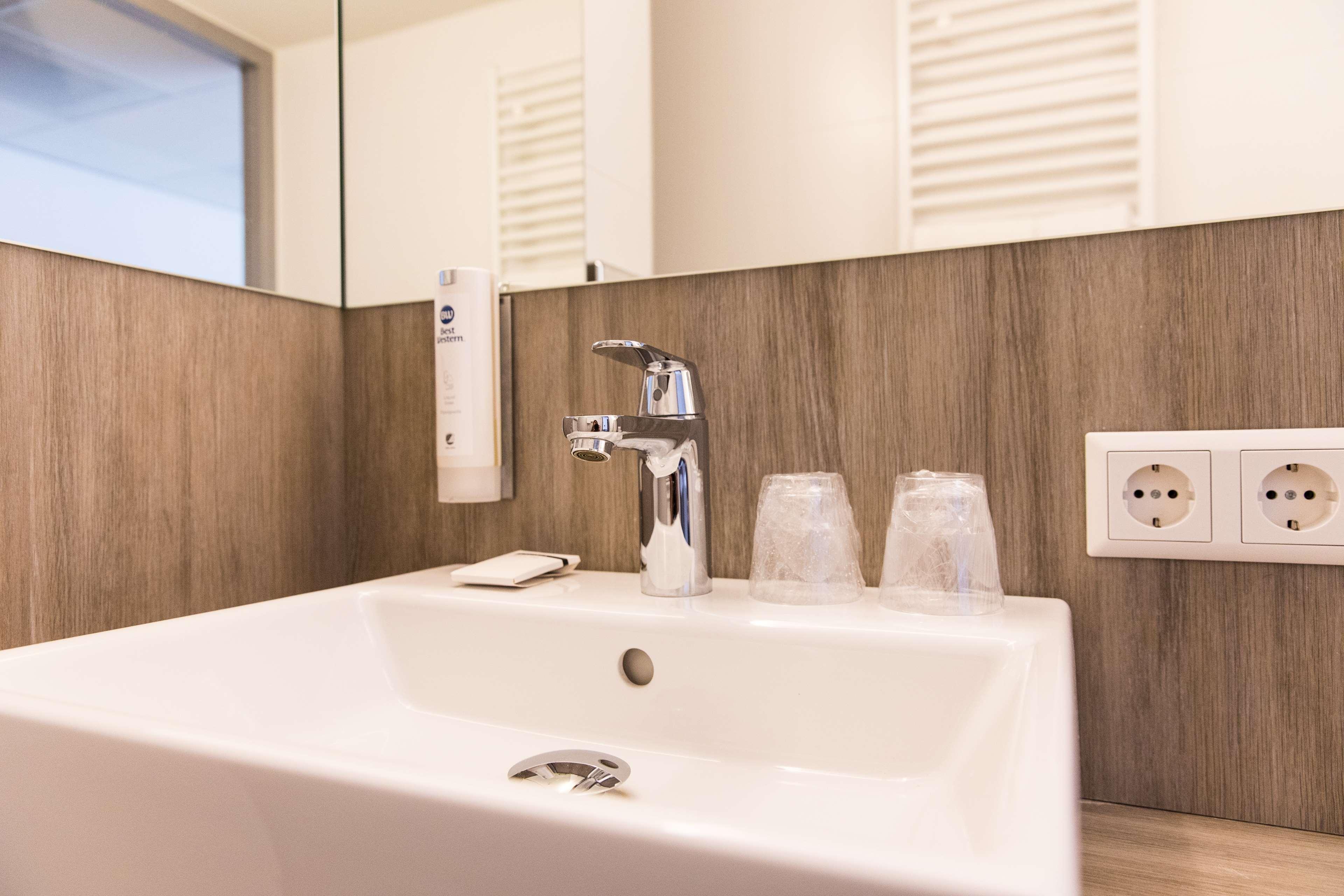 Best Western City Hotel Woerden Bagian luar foto